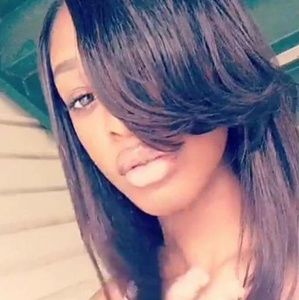 Meet your Posher, Janaye